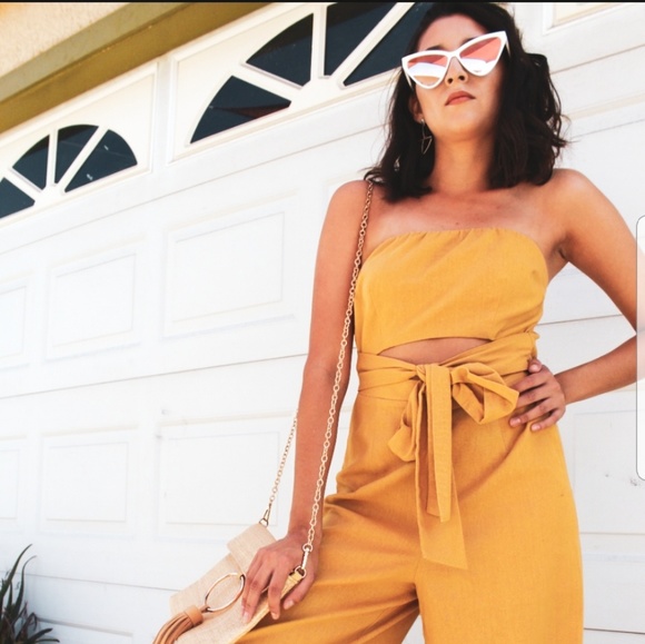 🚨END OF SUMMER SALE// Mustard yellow jumpsuit - Picture 2 of 8